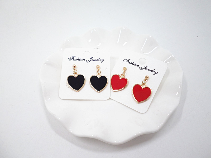 Wholesale New simple lovely heart stud earrings for women gold color personality stud earrings girl fashion jewelry gifts VGE064 0