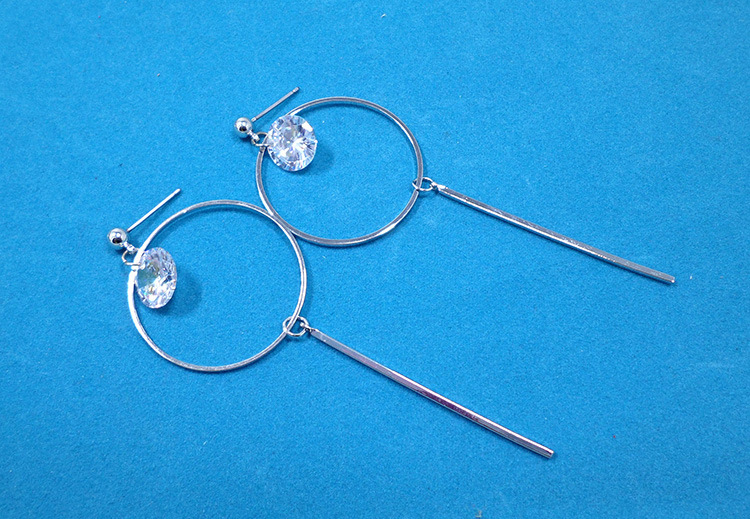 Wholesale New Fashion Geometric Long Asymmetrical Earrings Rhinestone Round Crystal Earrings   VGE070 1