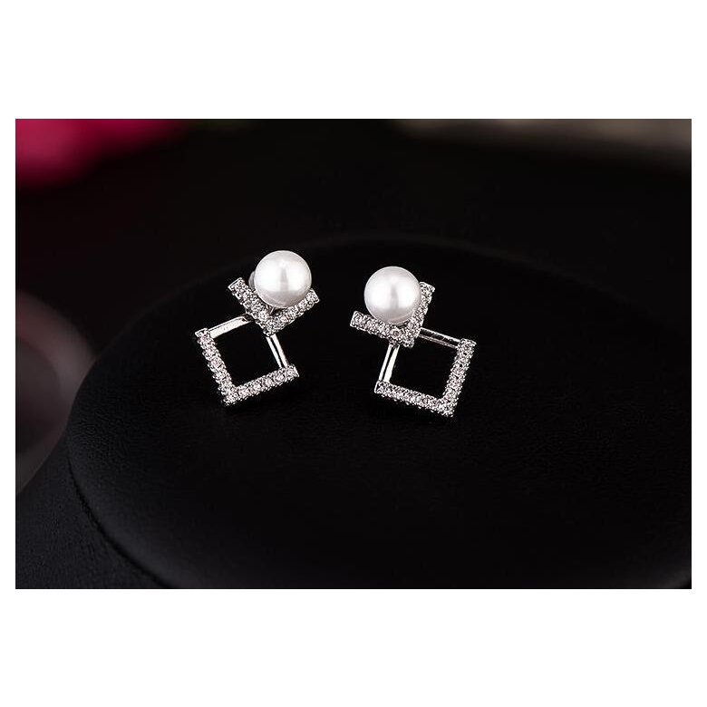 Wholesale Korean Geometric Metal Simulation Pearl Earrings Temperament Square Metal Stud Earrings Simple Classic Women's Jewelry VGE096 4