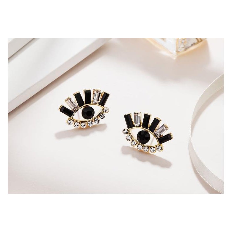 Wholesale Europe Design Vintage Eye Shape Stud Earrings For Women Fashion Personality Rhinestone Oorbellen Femme Trendy Ear Jewelry VGE098 1