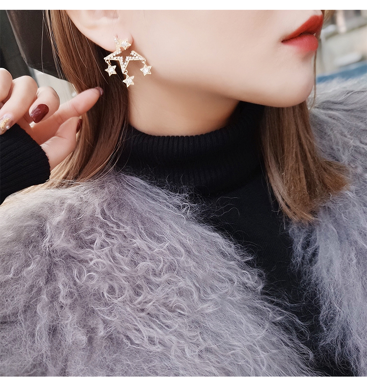 Wholesale Fashion atmospheric  hollow star earrings female wild zircon pentagram exaggerated personality earrings VGE107 1