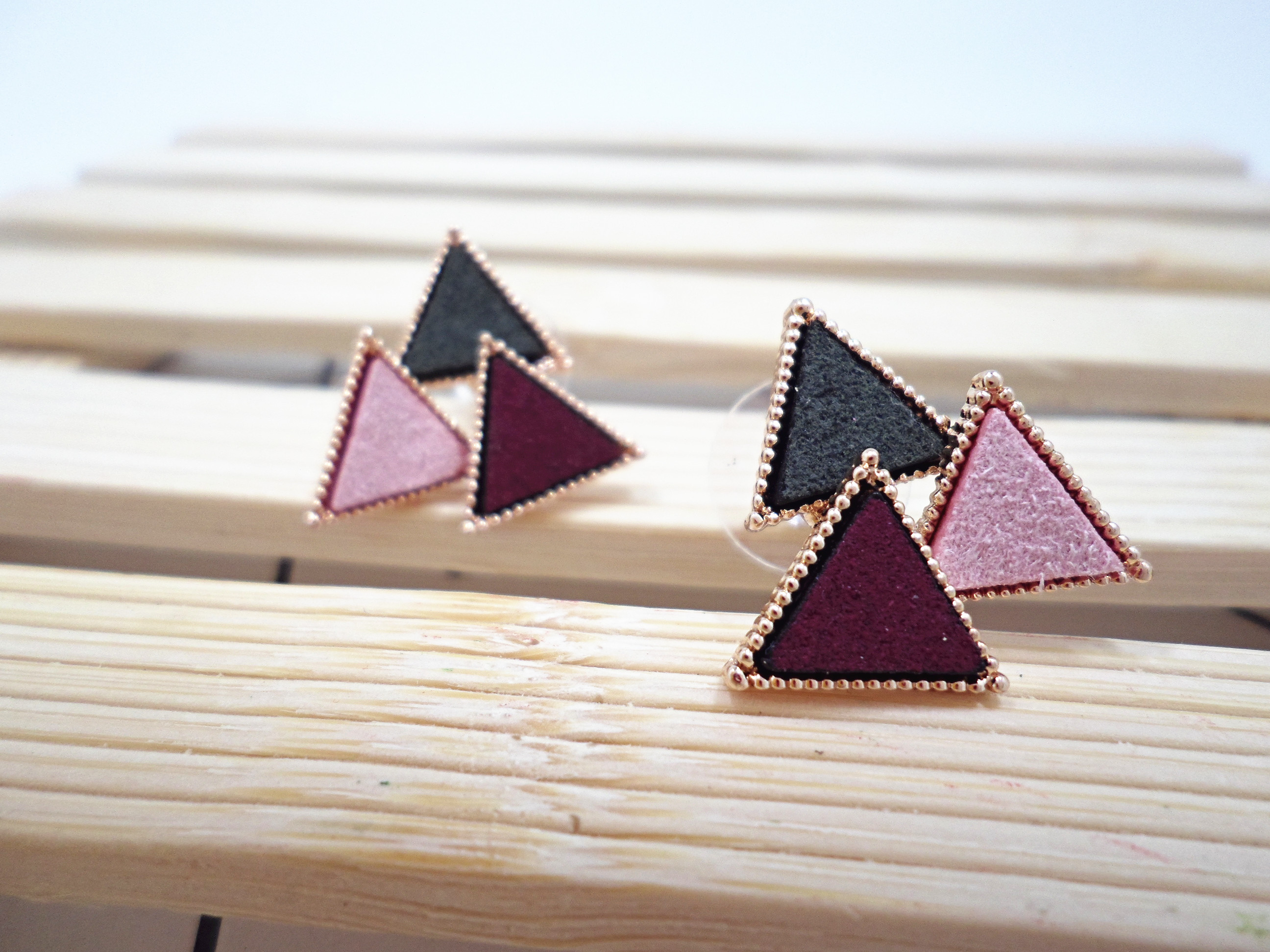 Wholesale Unique triangular geometry earrings fashion geometric shape earrings beautiful and colorful color matching earrings personality VGE109 2