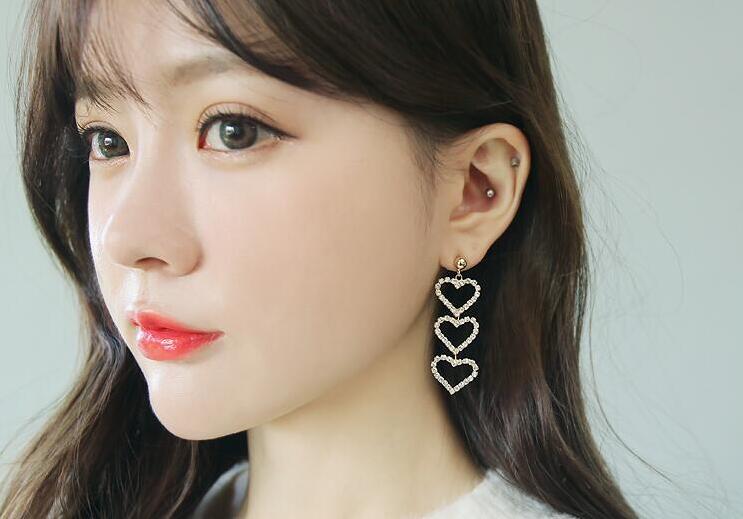 Wholesale Girl Heart-shaped Asymmetric Earrings Simple Rhinestone Pearl Chain Earrings Jewelry  Long Earrings VGE118 2