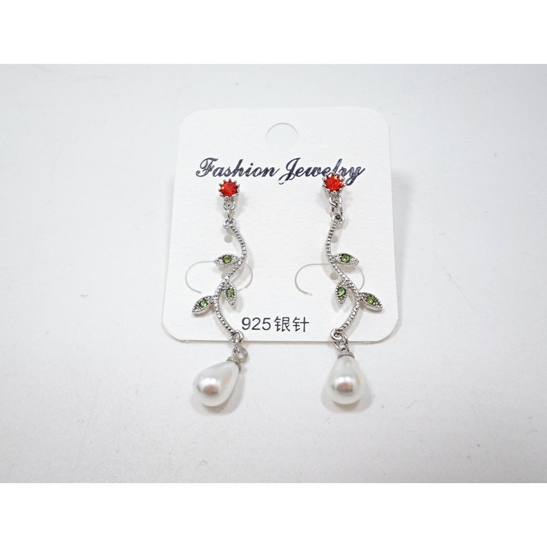 Wholesale Sequins Flowers Leaves Pendant Earrings Pearl Tassel Earrings for Women Crystal Drop Earrings Long Earring for Girl VGE127 0