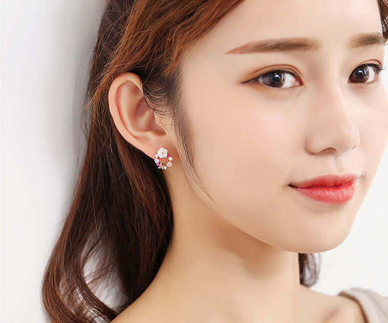 Wholesale Korean Style Shell Flower Delicate Zircon Long Dangle Earrings For Women Temperament Jewelry VGE132 4