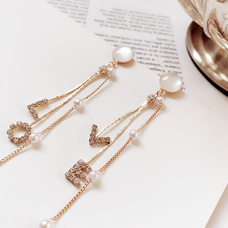 Wholesale Women Earrings Set Elegant Pearl Crystal LOVE Letter Pendant Tassel Long Gold Earring Classic Wedding Party Jewelry VGE134 4