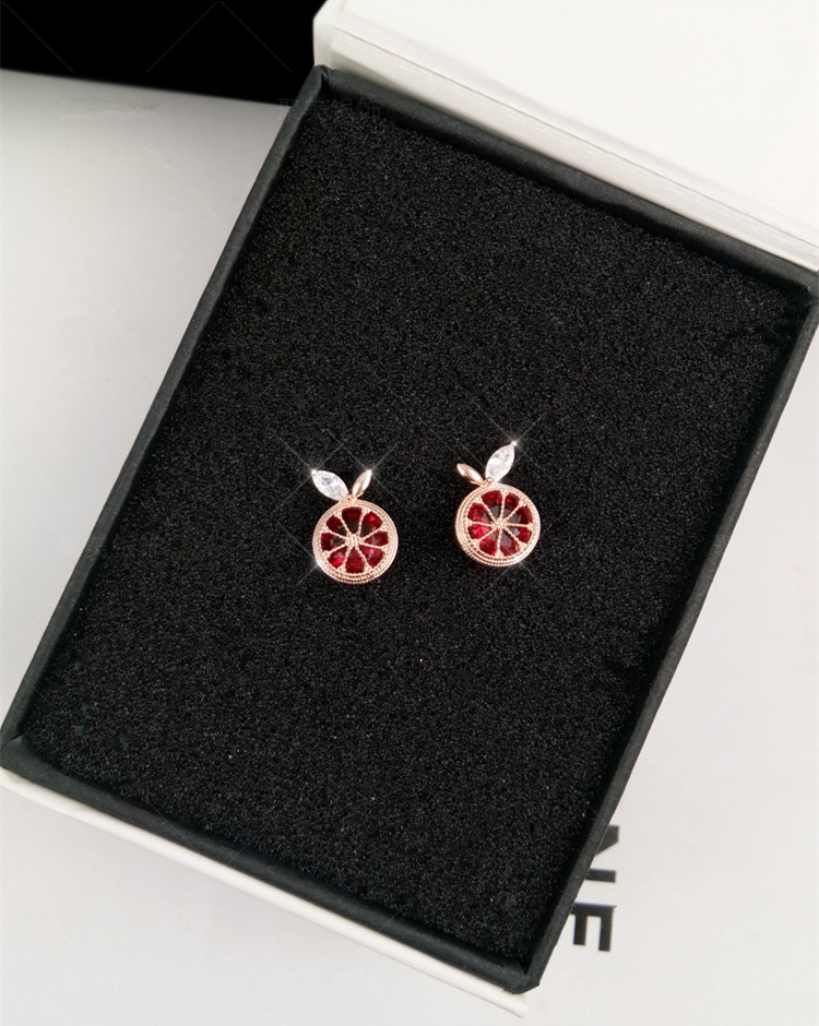Wholesale  Korean Fashion Red Crystal Grapefruit Stud Earrings Zircon Fruit Earring Women Lovely Birthday Cute Jewelry VGE136 1