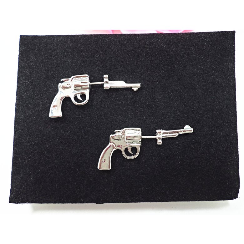 Wholesale New Punk style Gun Stud Earrings Silver Plated Women Pistol Earring Unisex Jewelry VGE143 1