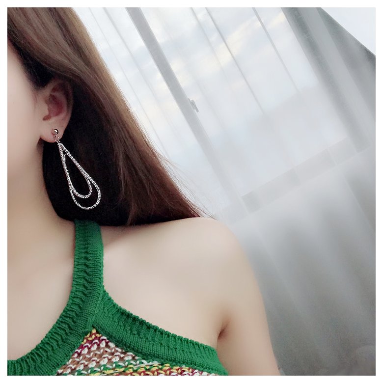 Wholesale Women's Zircon Earrings Pendant Long Earring Fashionable Women's Jewelry Party Gift VGE145 0