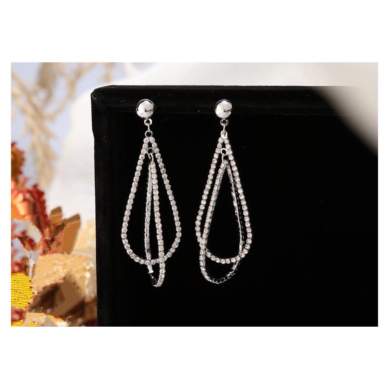 Wholesale Women's Zircon Earrings Pendant Long Earring Fashionable Women's Jewelry Party Gift VGE145 1