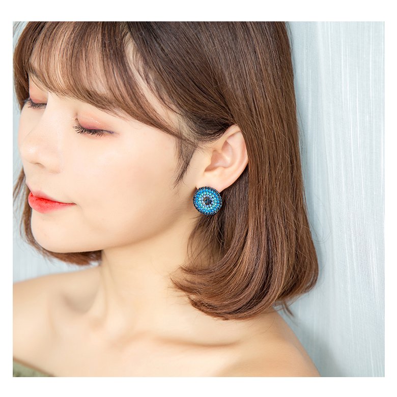 Wholesale Elegant Small Round and square Stud Earrings for Women Dating Gradient blue zircon Fashion Jewelry Gift VGE150 0