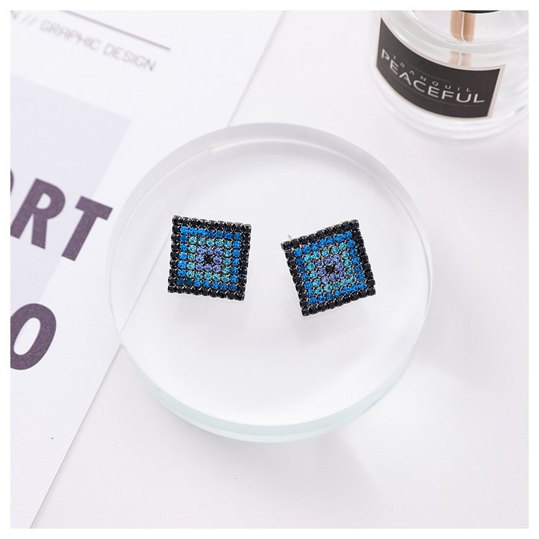 Wholesale Elegant Small Round and square Stud Earrings for Women Dating Gradient blue zircon Fashion Jewelry Gift VGE150 3