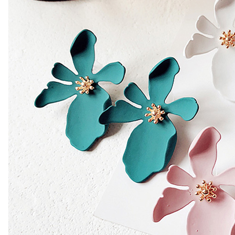 Wholesale Style Cute Flower Stud Earrings For Women New Fashion Sweet Earrings Brinco Jewelry VGE151 1