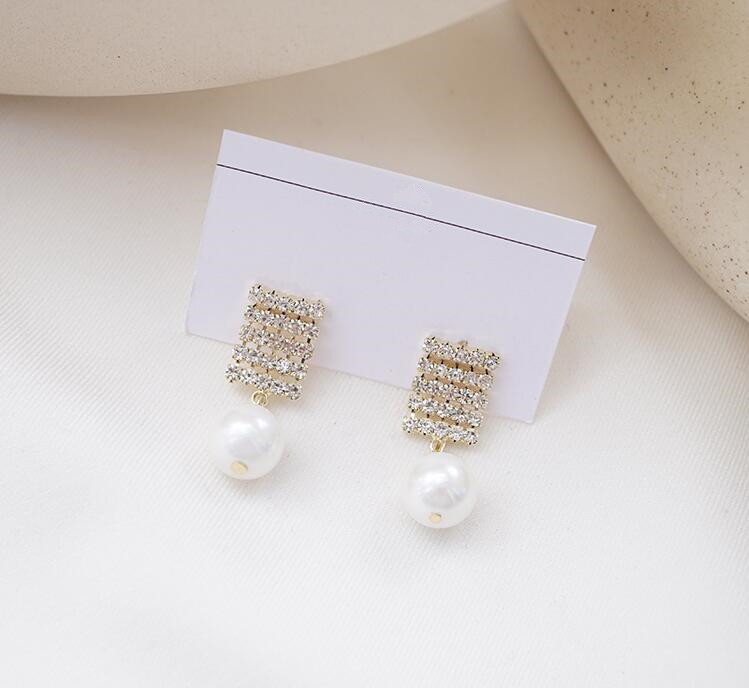 Wholesale Fashion wholesale jewelry Pearl Pendant Zircon Earrings For Women Fashion Wedding Party Jewelry VGE156 3