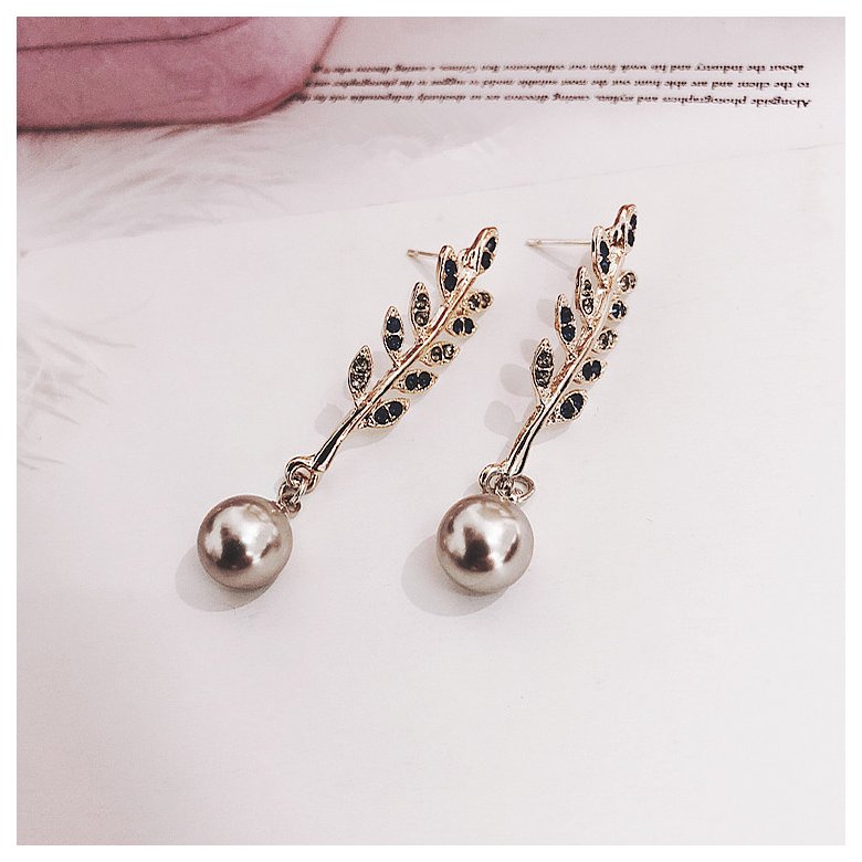 Wholesale Fashion Jewelry Pearl Pendant Leaves Branches Earrings Temperament Women Alloy Earrings For Female Gift Water Drop Earrings VGE160 3