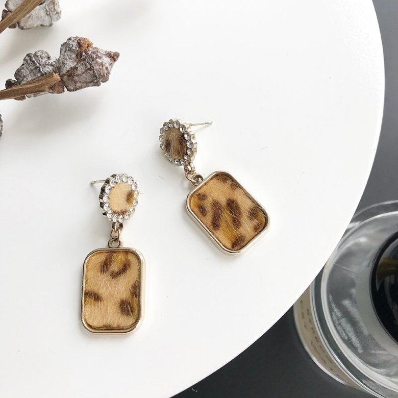 Wholesale AENSOA Leopard Acetic Acid Geometric Resin Drop Earrings For Women Brown Vintage Square Round Statement Earrings Jewelry VGE162 1