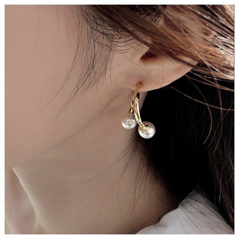 Wholesale New Arrival Pearl Classic Round Women Dangle Earrings Korean Simple Personality Arc Pearl Earrings Female Jewelry VGE163 0