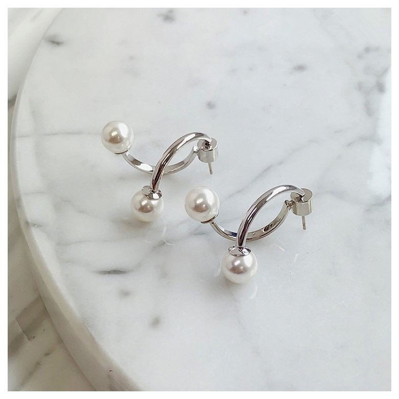 Wholesale New Arrival Pearl Classic Round Women Dangle Earrings Korean Simple Personality Arc Pearl Earrings Female Jewelry VGE163 1