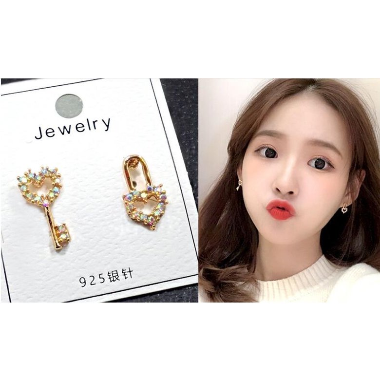 Wholesale Fashion Jewelry Personality Simple Asymmetric Cute Mini Key Lock Heart Earrings Crystal Earrings Women Elegant Earrings VGE169 0