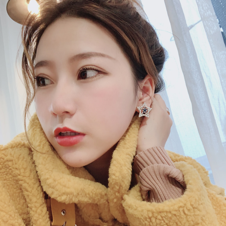Wholesale Korean Fashion Five-pointed Star Pearl Earrings Simple Design  Earrings For Women Girl Party Wedding Jewelry Gifts VGE170 1