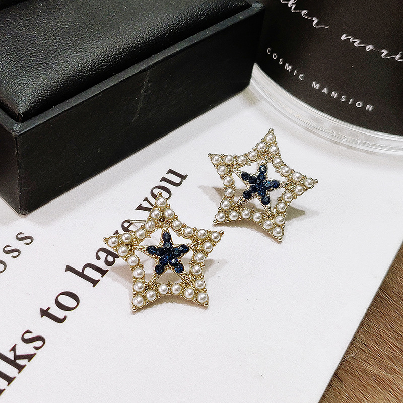 Wholesale Korean Fashion Five-pointed Star Pearl Earrings Simple Design  Earrings For Women Girl Party Wedding Jewelry Gifts VGE170 4