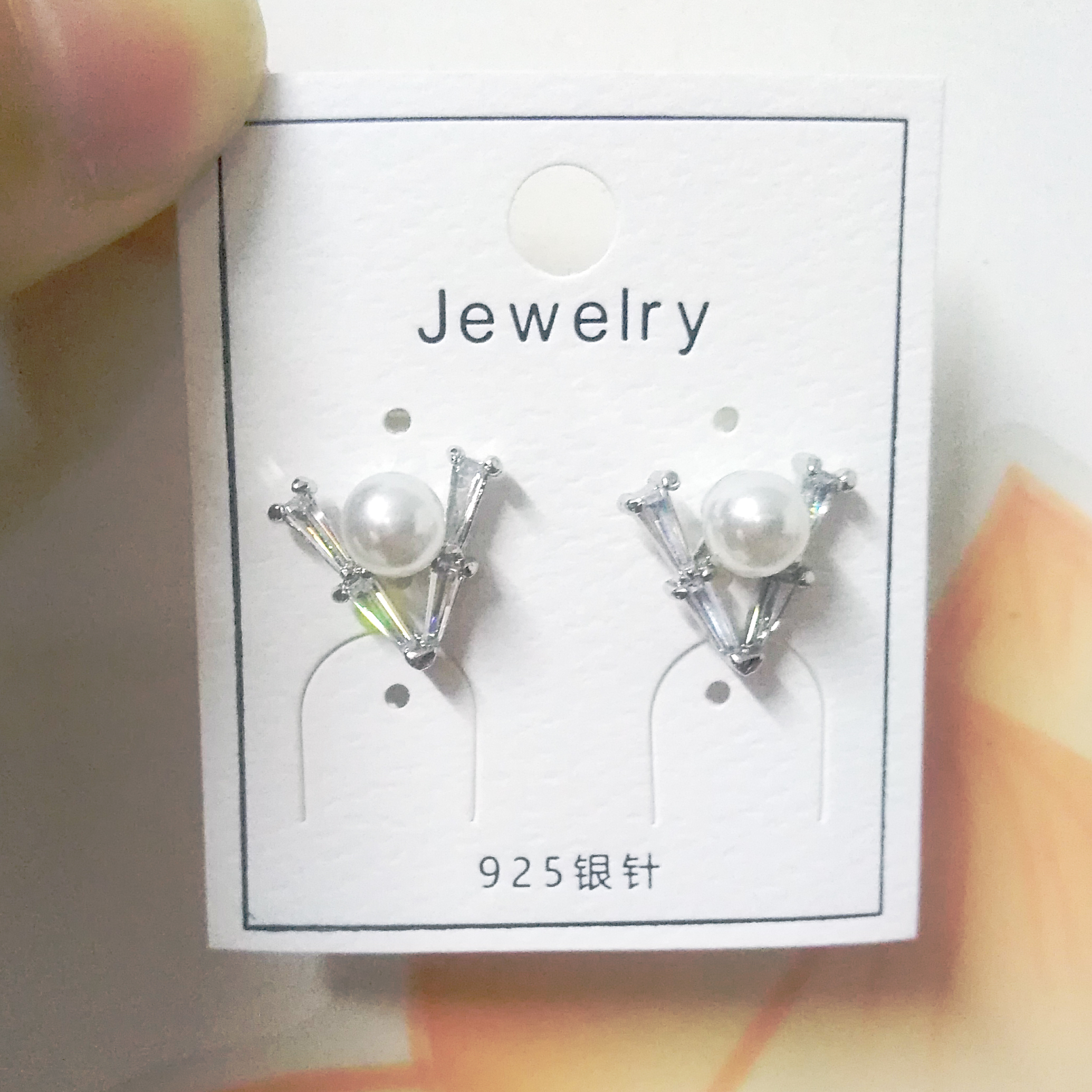 Wholesale shaped Pearl Earrings Female Korean Temperament crystal Earrings Ladies Small Earrings wholesale Jewelry from China VGE172 5