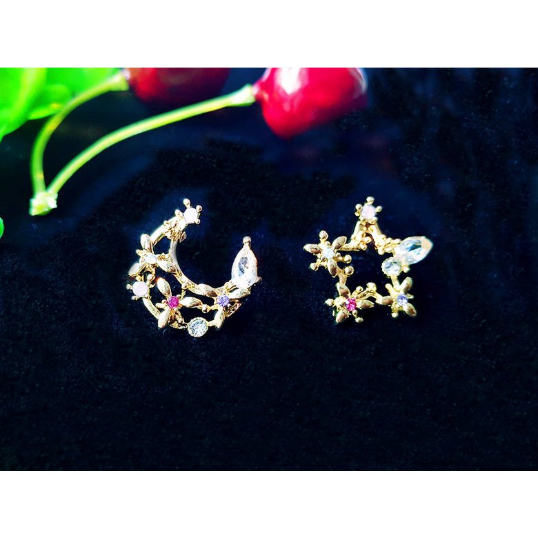 Wholesale New Arrival Fashion Classic Geometric Women Dangle Earrings Asymmetric Earrings Of Star And Moon Female Korean Jewelry VGE173 1