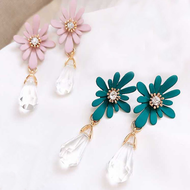 Wholesale Dominated The new 2020 Vintage flower small pure and fresh and fashion contracted crystal long Women Drop earrings VGE177 2