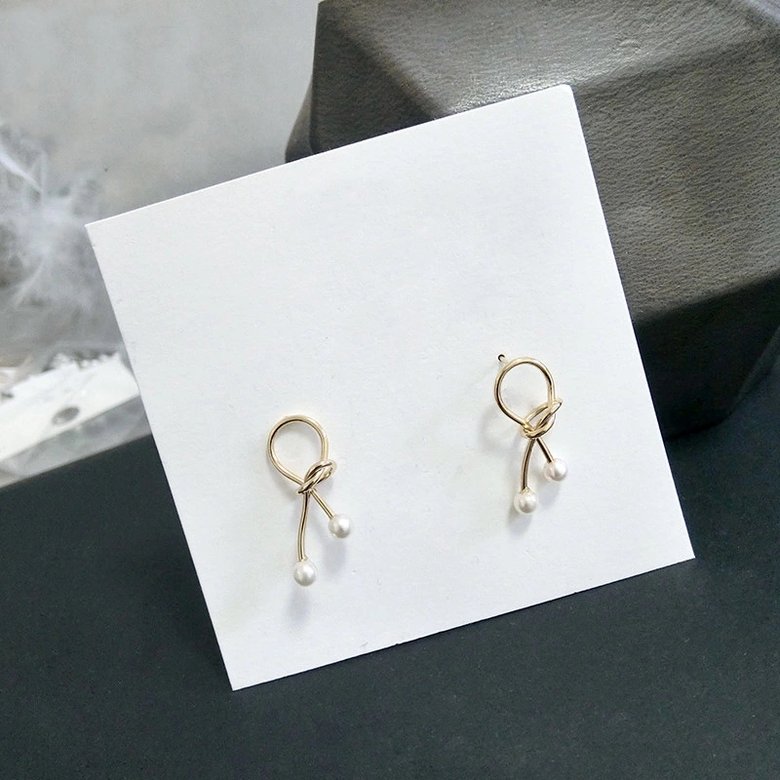 Wholesale  Imitation Pearl knotted Female Elegant Earrings Simple Temperament Korean Fashion Sweet Delicate Earrings Bride Wedding Jewelry VGE179 4