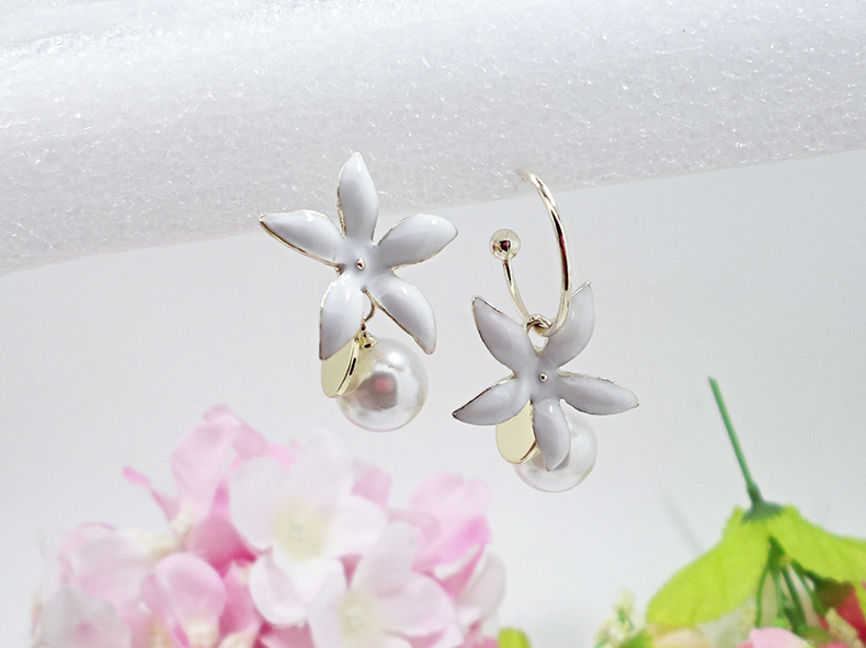 Wholesale New Korean 5 Petal flower pearl Tassel Earrings fashion jewelry form China Women's Earrings VGE182 4