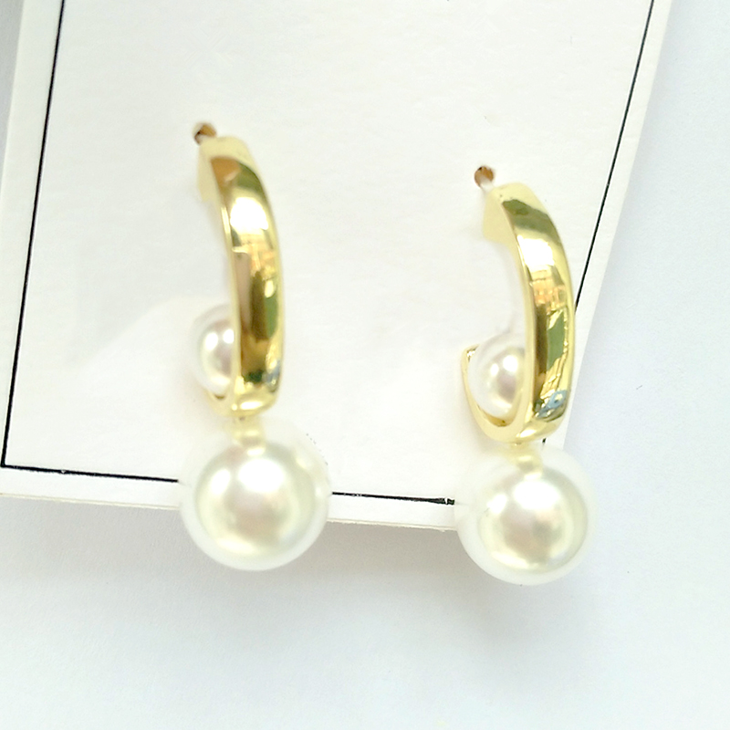 Wholesale jewelry form China Creative Big Pearl Earrings For Women 2020 New Jewelry Simple Elegant Party Earings VGE188 5
