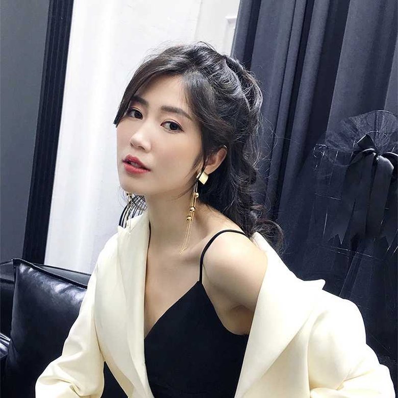 Wholesale  New Hot Fashion Korean Design Silver Metal Ball  Long Tassel Drop Earrings  For Women Fashion Wedding Party Jewelry Gift VGE190 2