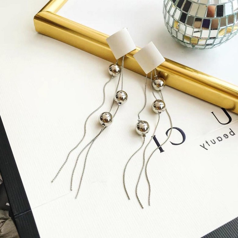 Wholesale  New Hot Fashion Korean Design Silver Metal Ball  Long Tassel Drop Earrings  For Women Fashion Wedding Party Jewelry Gift VGE190 3