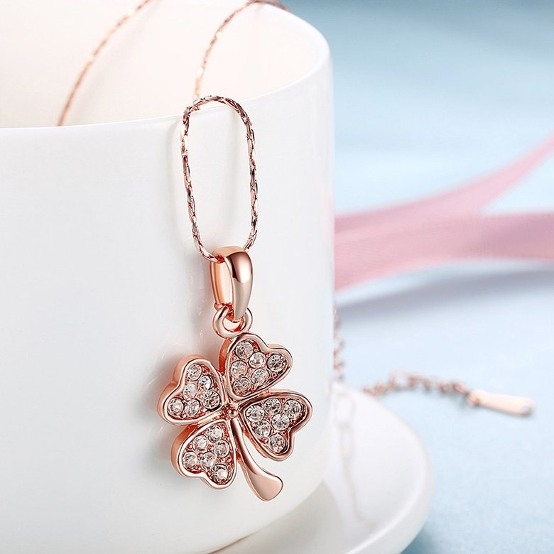 Wholesale Trend Necklace Clavicle Rose Gold Accessories Female Exquisite Zircon Clover Pendant Necklace  TGGPN362 1