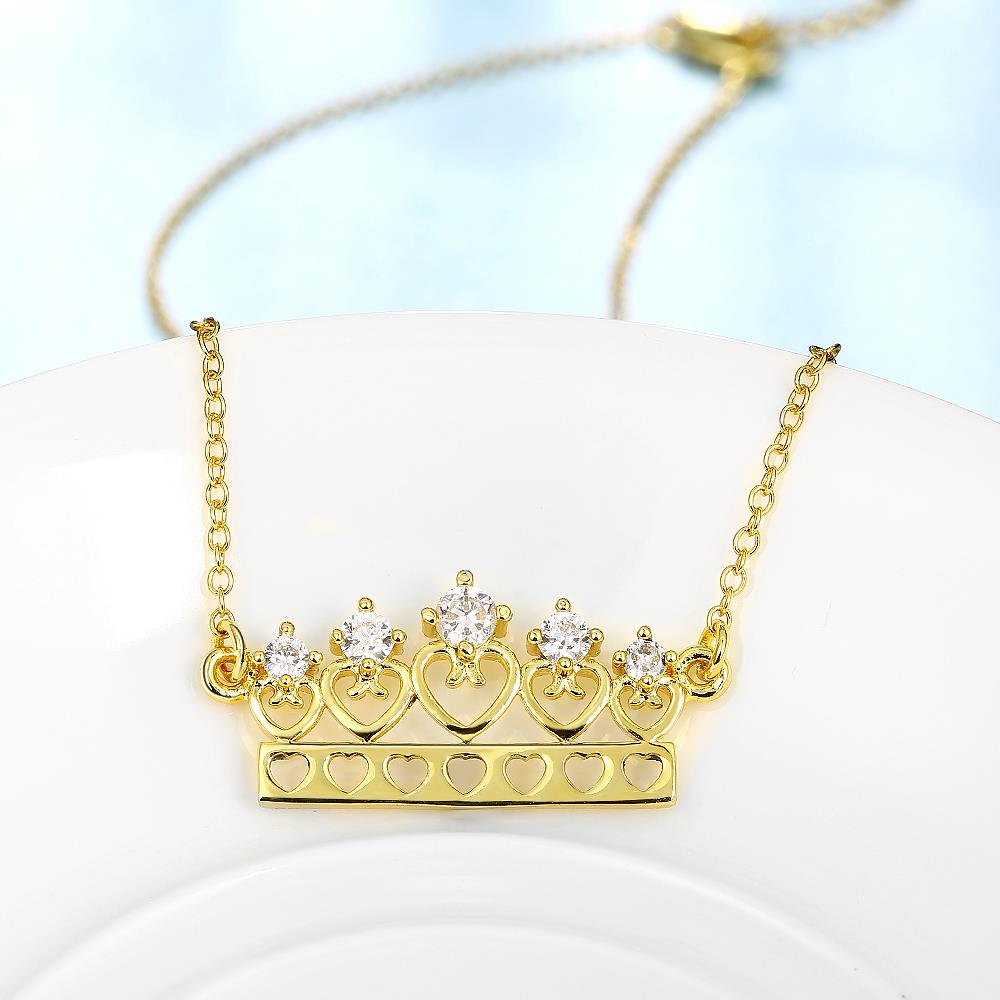 Wholesale bling hearts king of crown pendant necklaces AAA Zircon fashion Necklace Charm jewelry gifts TGGPN195 4