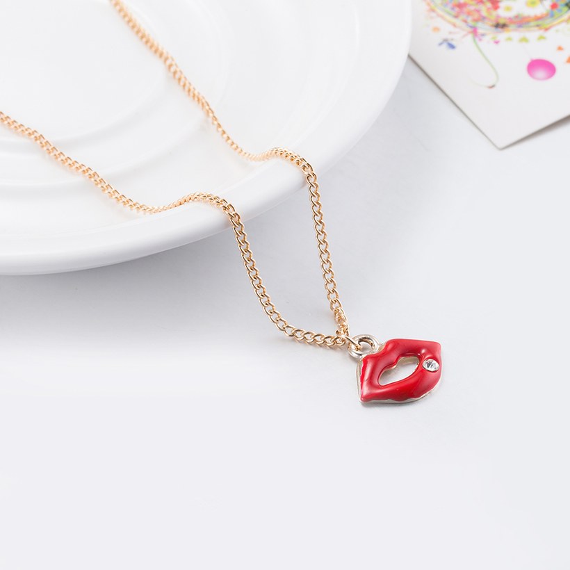 Wholesale Trendy Titanium Zinc Alloy Red Lips Pendant Necklace Sexy Jewelry Gold Color chains For Women Hip Hop Party Gifts TGGPN246 2