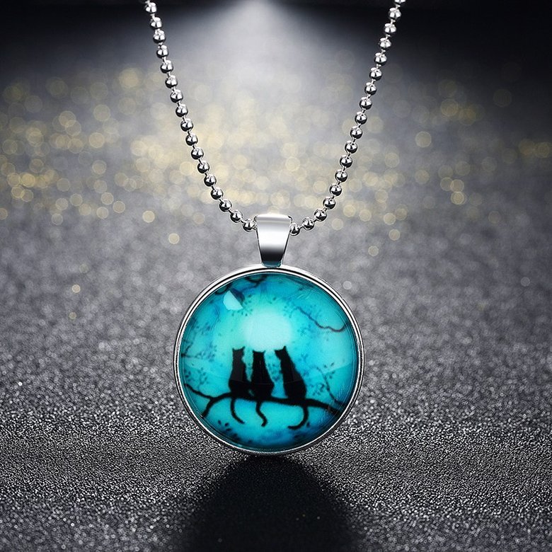 Wholesale Trendy Silver 3 Cats Noctilucent Necklace TGLP103 1