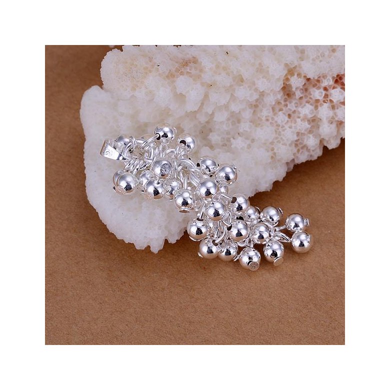 Wholesale Romantic Silver Ball Pendants TGSPP027 1