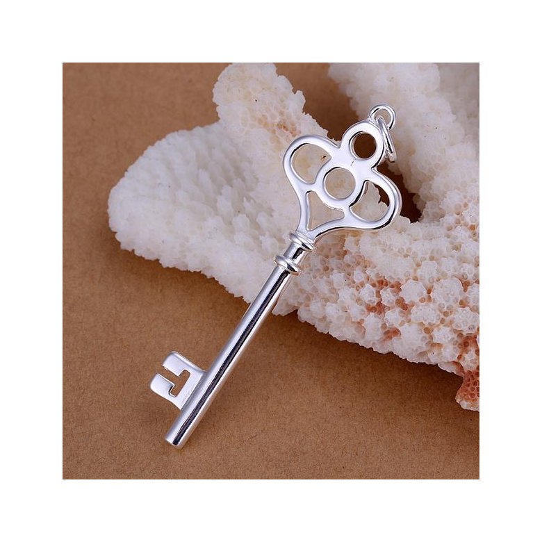 Wholesale Romantic Silver Key Pendants TGSPP038 1