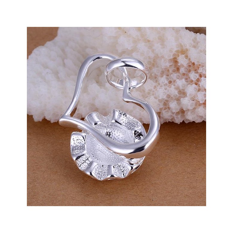 Wholesale Romantic Silver Plant Pendants TGSPP061 1