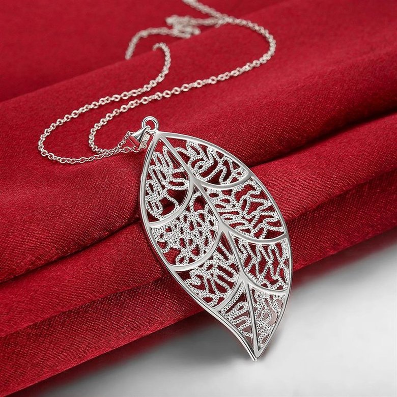 Wholesale Romantic Silver Plant Pendants TGSPP075 0