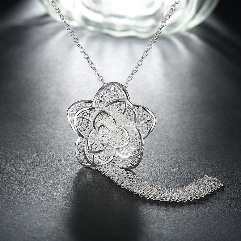 Wholesale Romantic Silver Plant Pendants TGSPP093 0