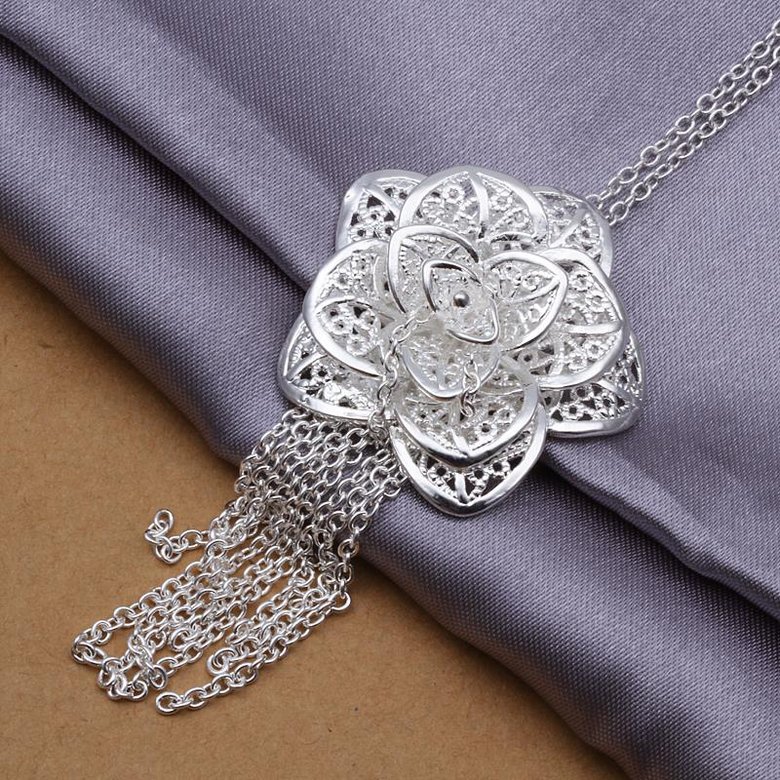 Wholesale Romantic Silver Plant Pendants TGSPP093 2