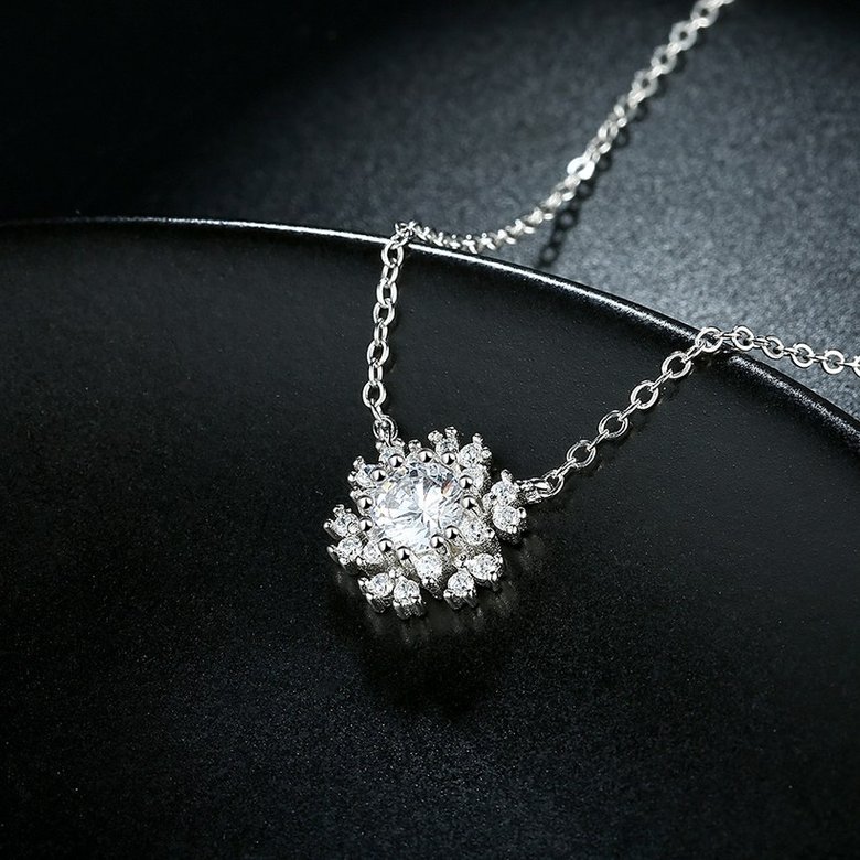 Wholesale Romantic 925 Sterling Silver Snowflake White CZ Necklace TGSSN133 2