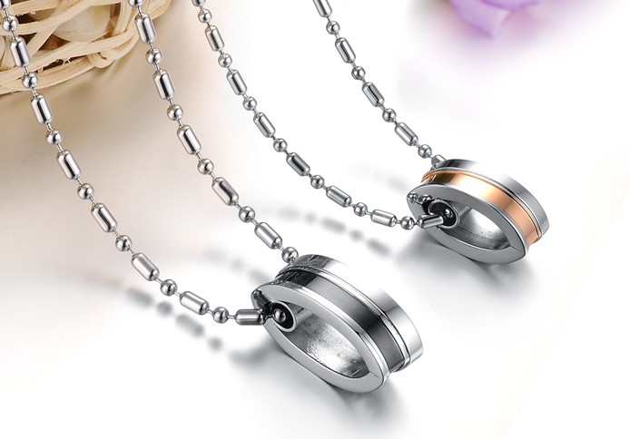 Wholesale Hot selling fashion stainless steel couples Necklace TGSTN028 1