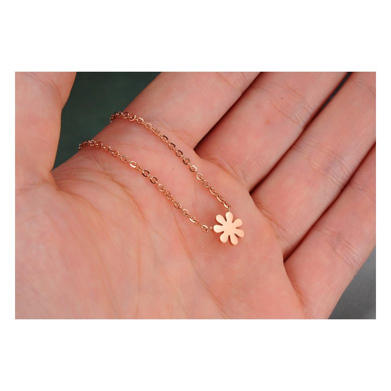 Wholesale Fashion elegant stainless steel rose gold plating daisy Necklace TGSTN128 3