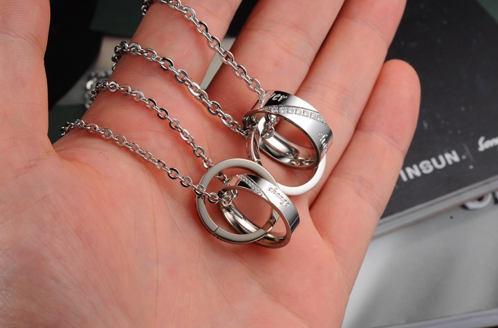 Wholesale Fashion stainless steel CZ couples Necklace TGSTN026 4