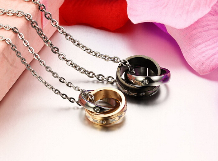 Wholesale Fashion Stainless Steel Couples Pendants New ArrivalLover TGSTN057 3