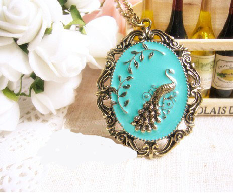 Wholesale Beautiful Peacock vintage Necklace Pendant For Women Jewelry Creative Gift Sweater chain VGN003 2