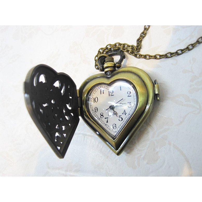 Wholesale Hollow Heart Retro Watch Digital Dial Quartz Pocket Watch ...